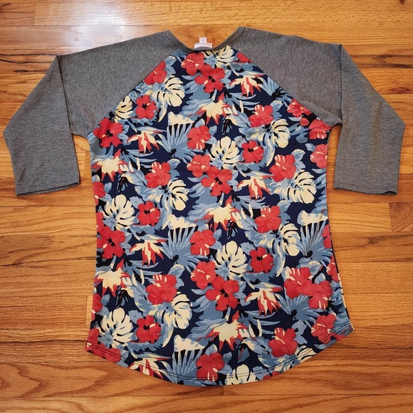 Lularoe Simply Comfortable Floral 3/4 Sleeve Top M - Picture 2 of 3